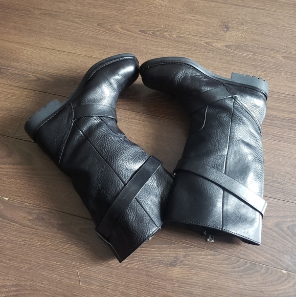 Coach Vanessa Moto Boots - Picture 6 of 8
